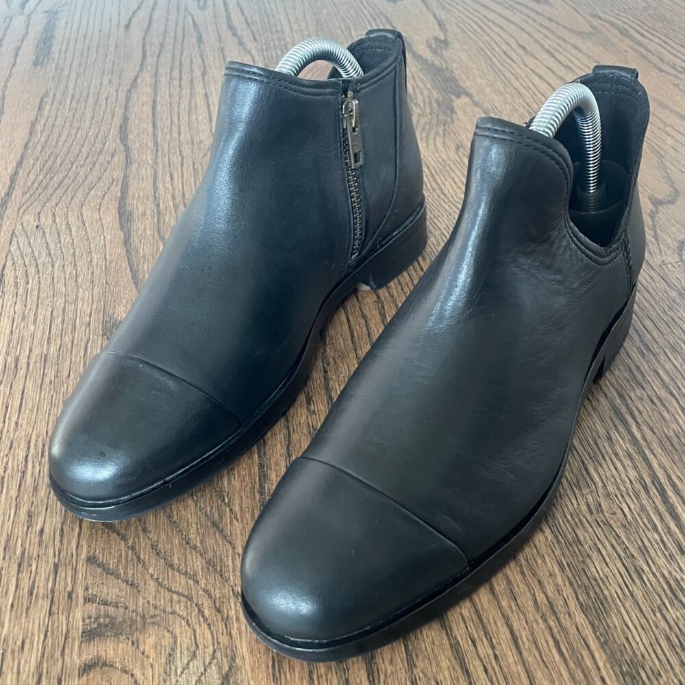 NWOT Timberland Black Leather Booties with Zip Size 7 - Picture 6 of 9